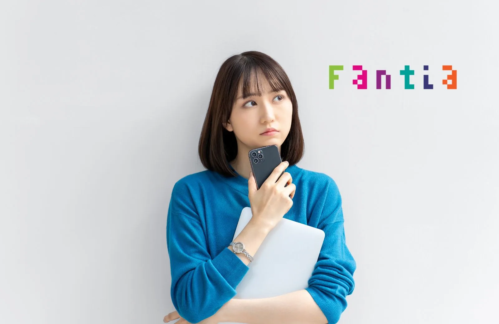 ファンティア（Fantia）のアダルト配信に届出は必要？実写・イラスト・一部R18・物販のケース別に行政書士が解説